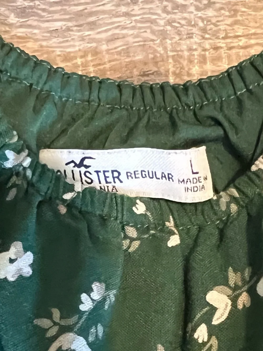 Hollister Dark Green Floral Smocked Waist Dress - Picture 2 of 2
